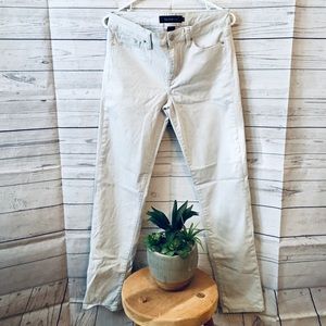 NWOT Calvin Klein Jeans White/Grey Size 8